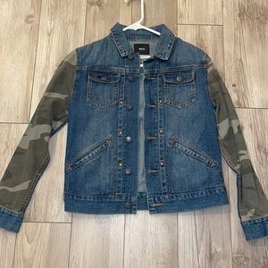 Brand new/never worn BDG Womens jacket from Urban Outfitters.
